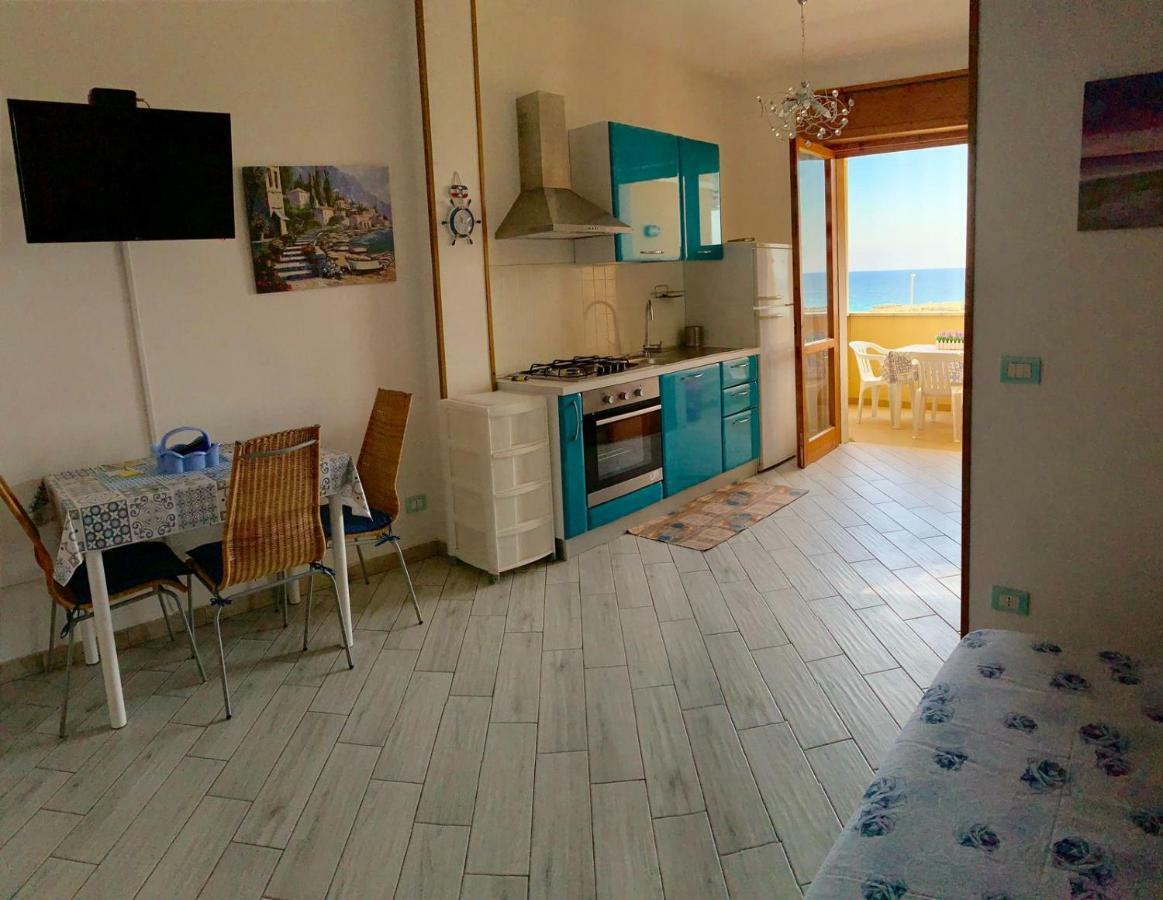 Bilocale Punta Rosa - Fronte Spiaggia Otranto Exterior photo